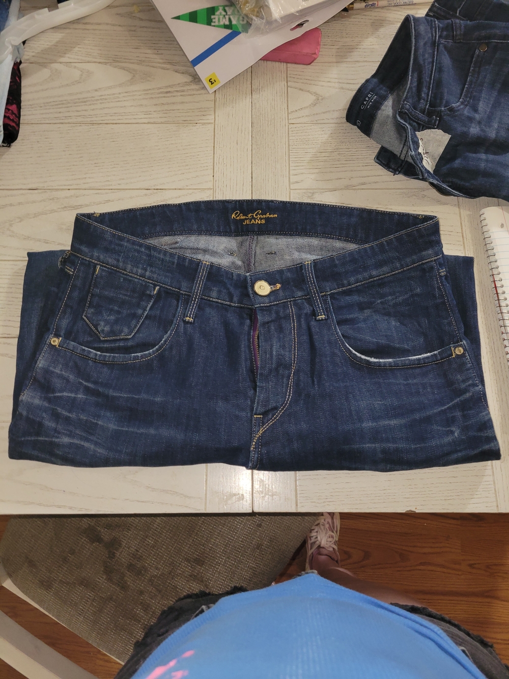 Robert Graham Men's Indigo Washed Straight Jeans